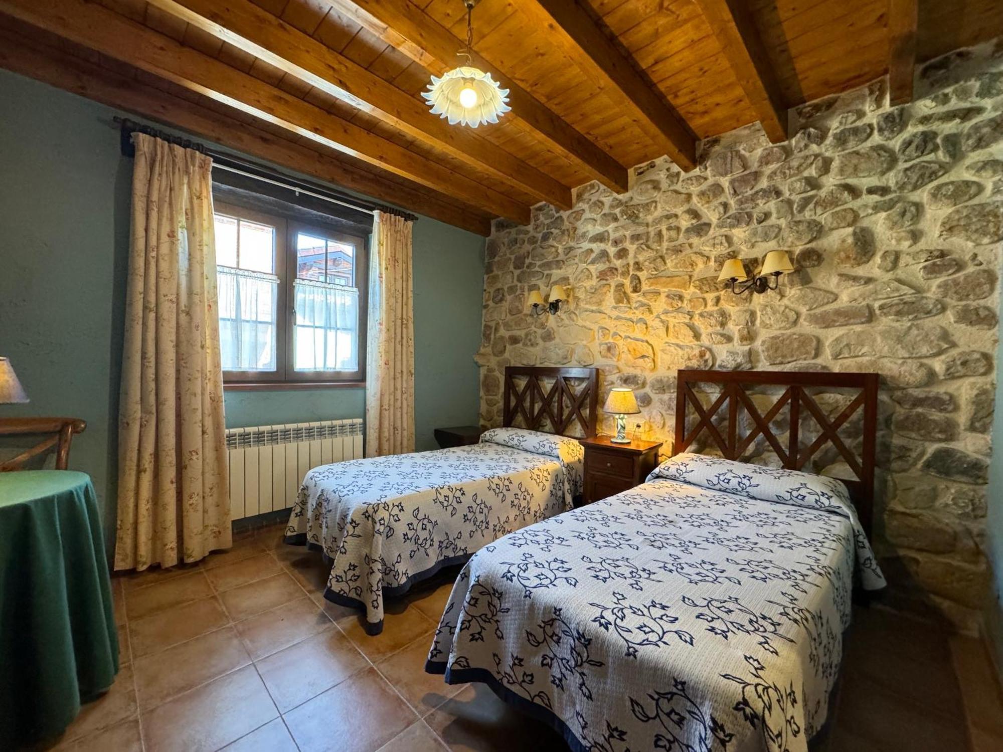 Casa Rural La Socarrena Pension Luzmela Buitenkant foto